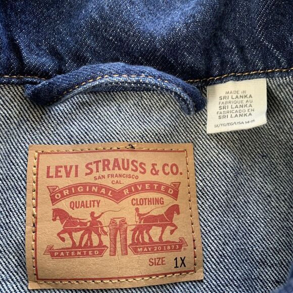 Levi’s Denim Jacket Women’s 1X Trucker Biker Blue Dark Wash Decorated Pocket - Picture 8 of 16